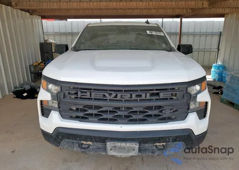 2022 Chevrolet Silverado K1500 z USA, uszkodzony, nr VIN 1GCRDAED0NZ625207